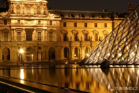 Louvre, Paris16